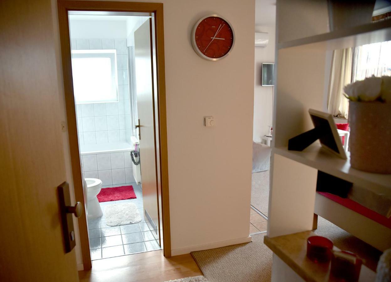 セスヴェテStudio Apartman Dアパートメント エクステリア 写真